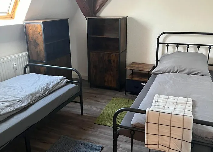 Seyfarthrooms - 4 - 110qm, Ueber 2 Etagen, Zentral Gelegen דירה